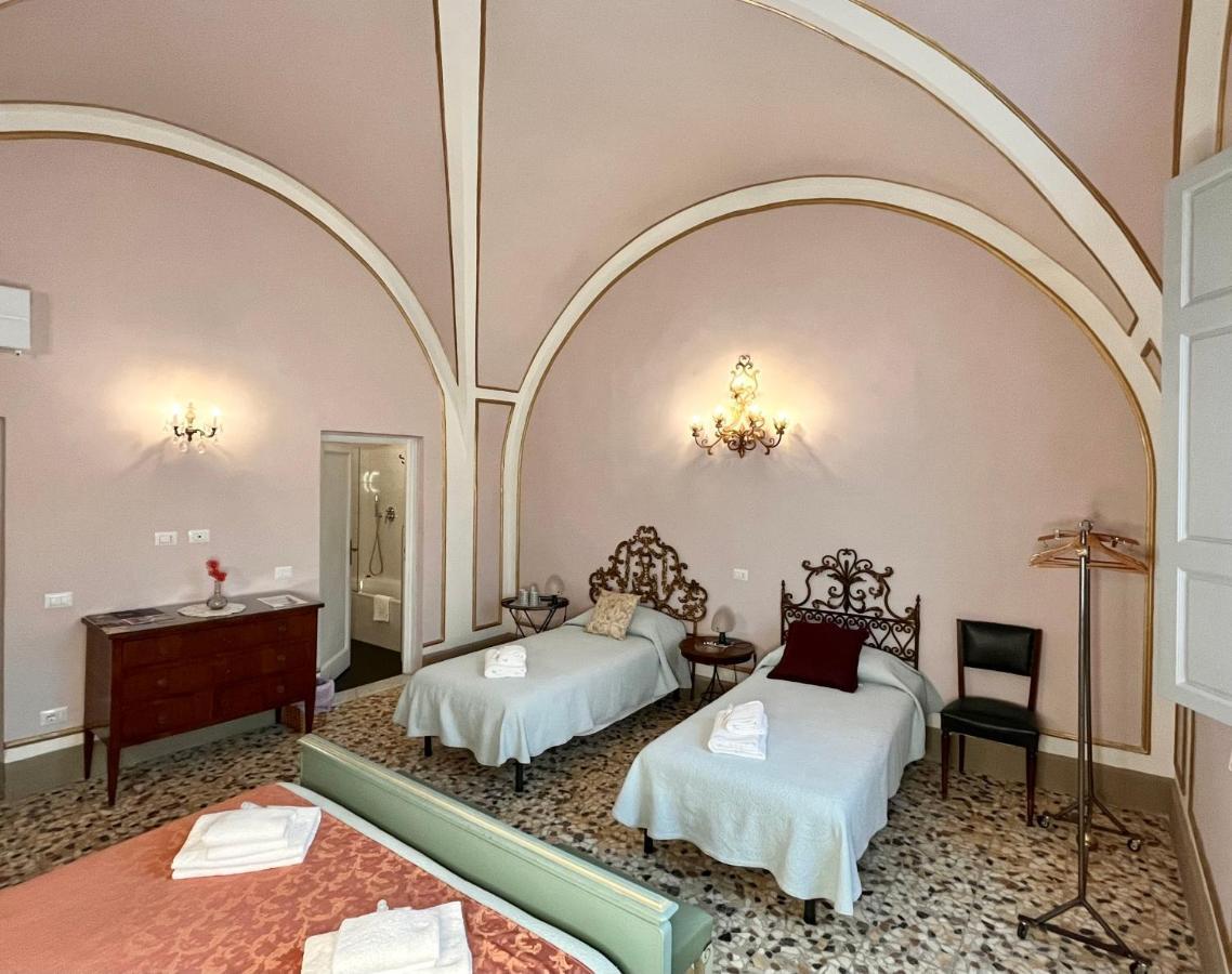 In The Center Of Florence Ξενοδοχείο Εξωτερικό φωτογραφία