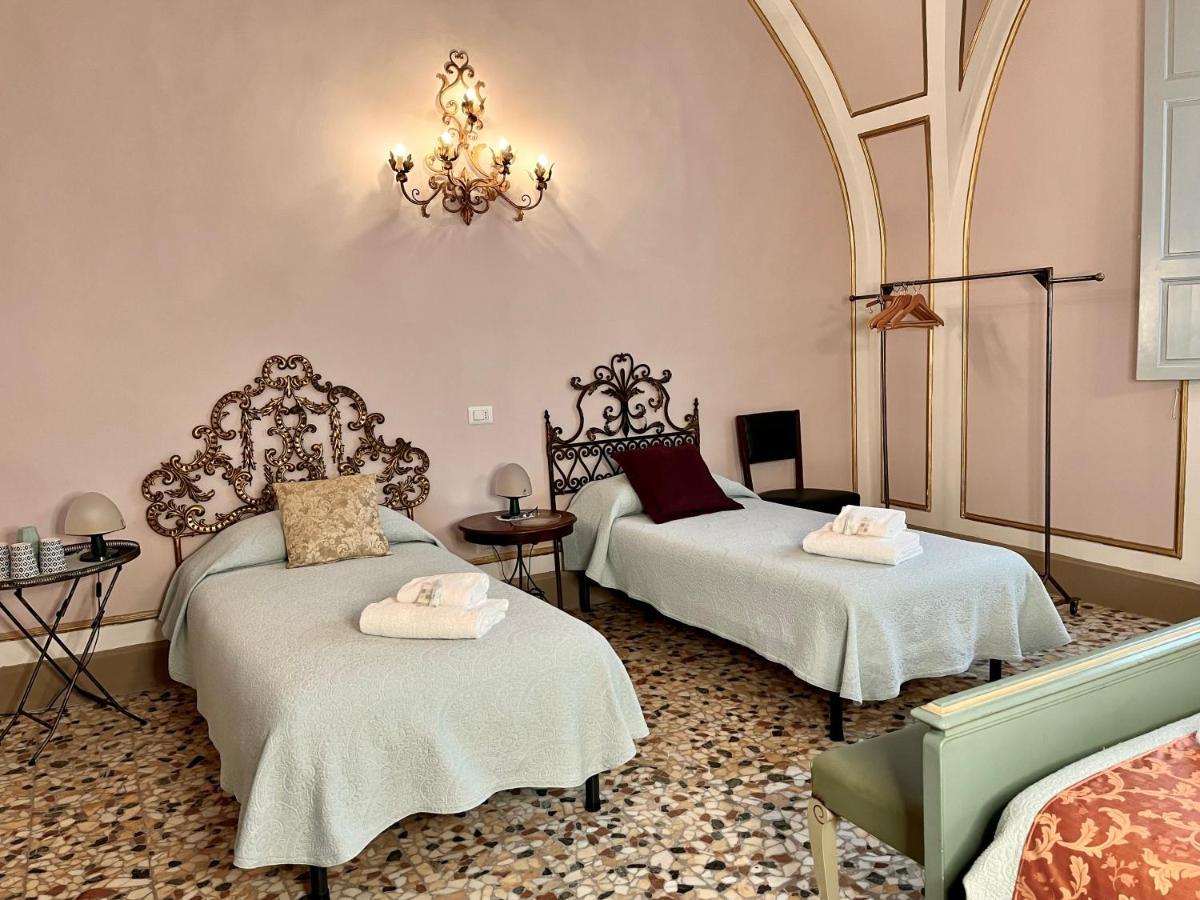 In The Center Of Florence Ξενοδοχείο Εξωτερικό φωτογραφία
