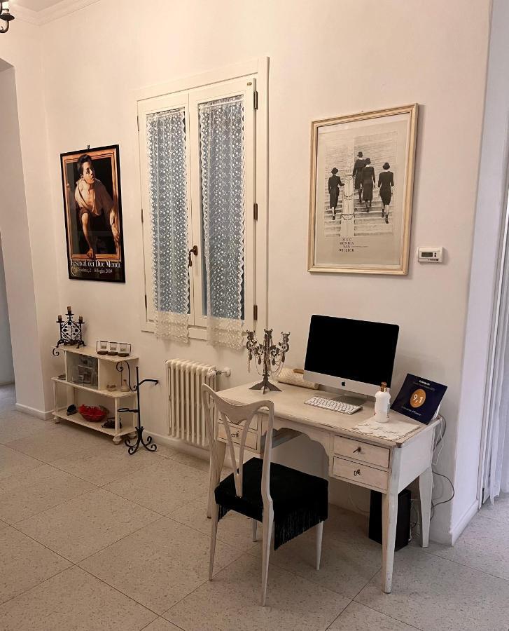 In The Center Of Florence Ξενοδοχείο Εξωτερικό φωτογραφία