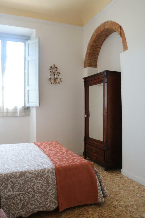 In The Center Of Florence Ξενοδοχείο Εξωτερικό φωτογραφία